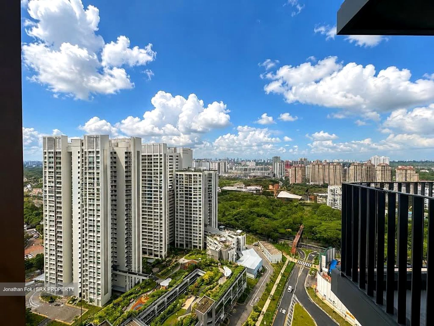 Amo Residence (D20), Apartment #568255271